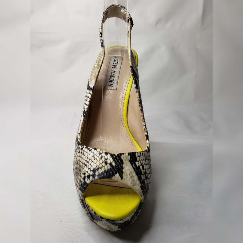 🌴Steve Madden Snake Skin Peep Toe Slingback Heels